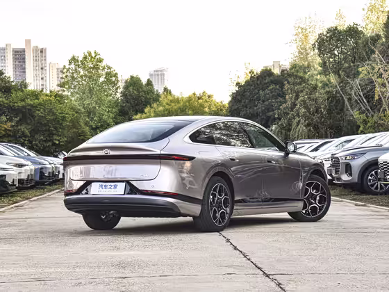 Changan AO7 EV 730 Deluxe — 7