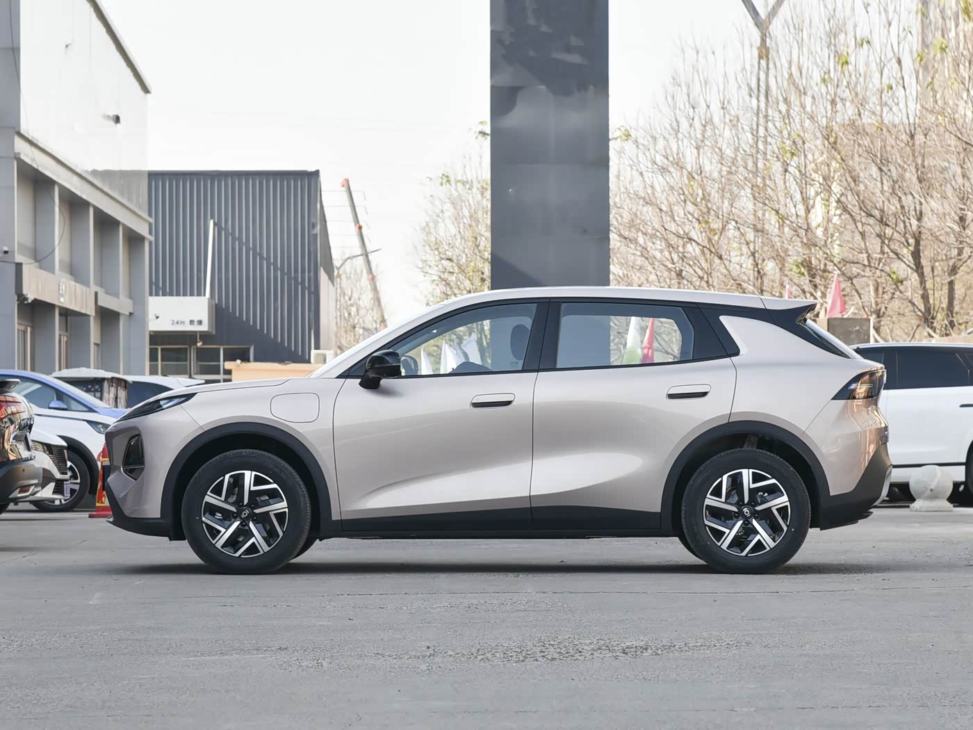 Changan QO5 PRO — 4