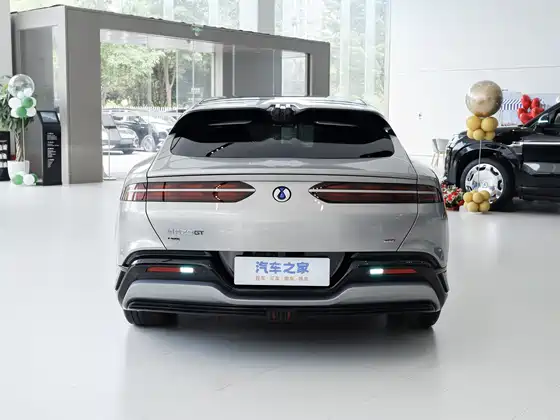 Denza Z9 GT 880 Flagship — 6