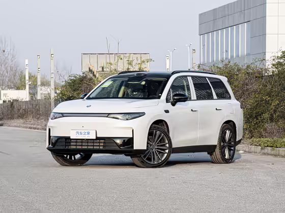 Leapmotors C16 280 Lidar Premium 6 seats (Hybrid) — 1