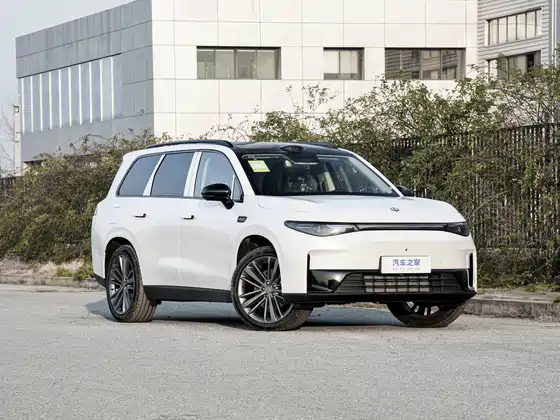 Leapmotors C16 280 Lidar Premium 6 seats (Hybrid) — 3