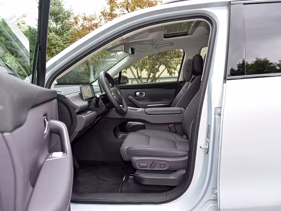 Leapmotors C16 280 Lidar Premium 6 seats (Hybrid) — 9