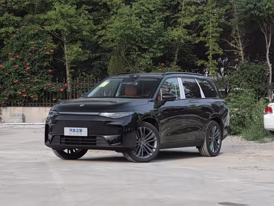 Leapmotors C16  630 Lidar 6 seats — 1