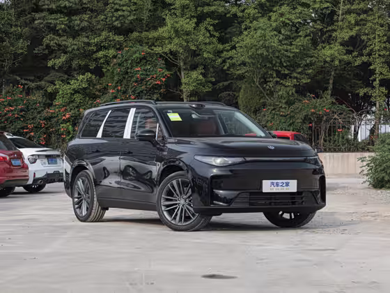 Leapmotors C16  630 Lidar 6 seats — 3